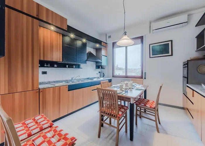 Apartment La Rocca Between Sea And Center *